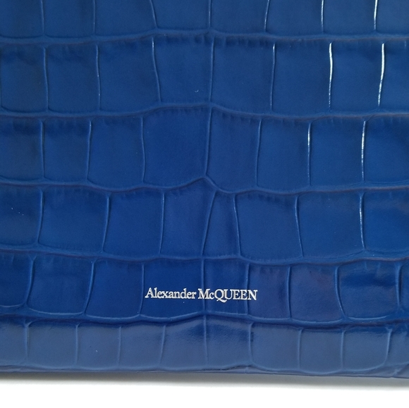 Alexander McQueen Skull Croc-Embossed Leather Pouch Indigo - Picture 5 of 8